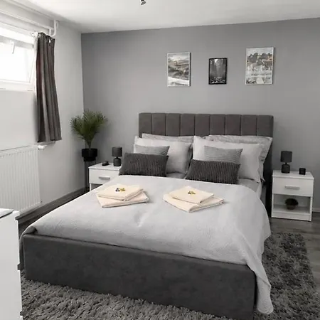 Alkony Apartment *